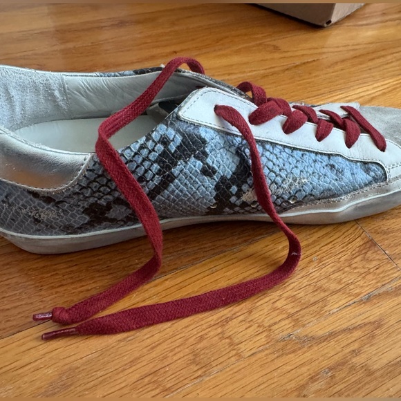 Golden Goose sneakers size 41. Blue snakeskin with red laces. - Picture 3 of 8